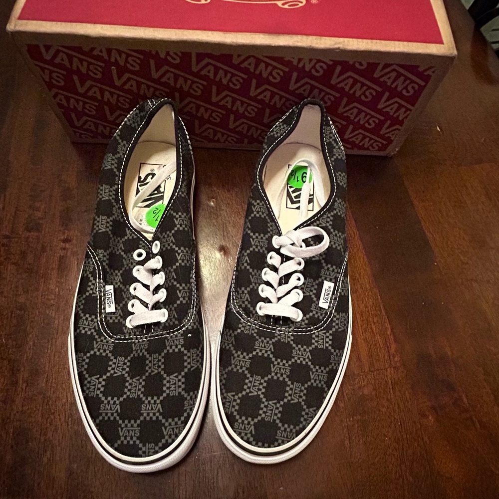 Vans Men's Black and Gray Sneakers
